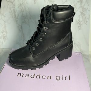 Madden girl Dillan healed combat boot
